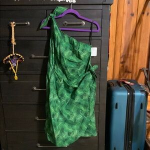 Heart of Haute! Tiki Green One Shoulder Dress